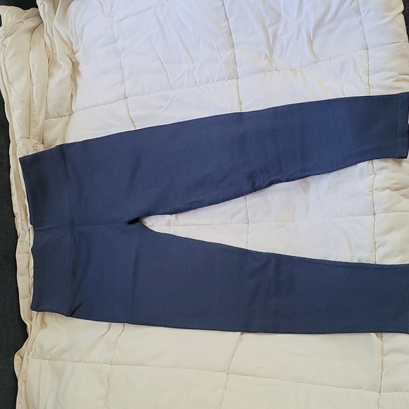 Fabletics High Waisted Ribbed Full Length Leggings, Size XL - Picture 1 of 3